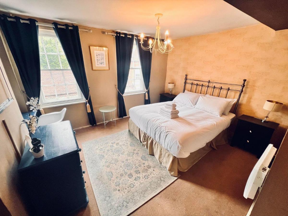 George & Dragon Hotel High Wycombe Esterno foto
